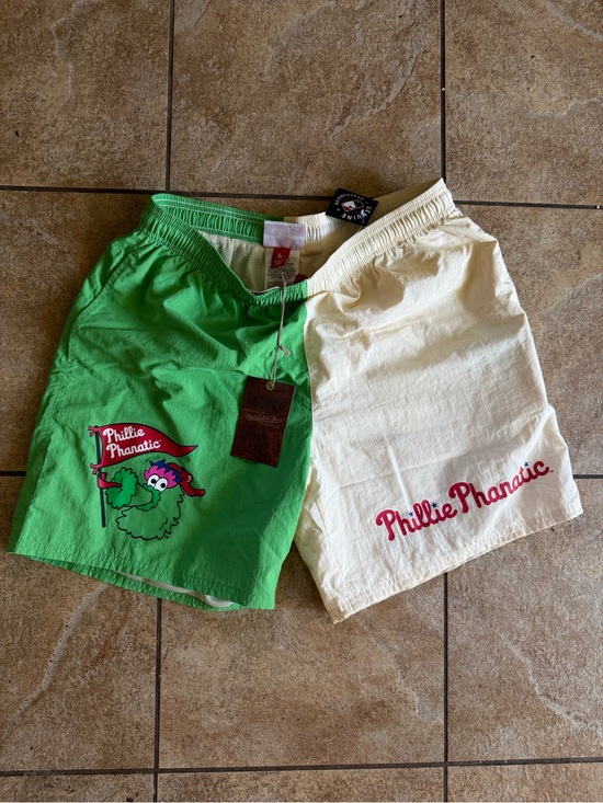 Mitchell & Ness Other - NWT Mitchell & Ness Philadelphia Phillies Phanatic Woven Shorts Men’s Large